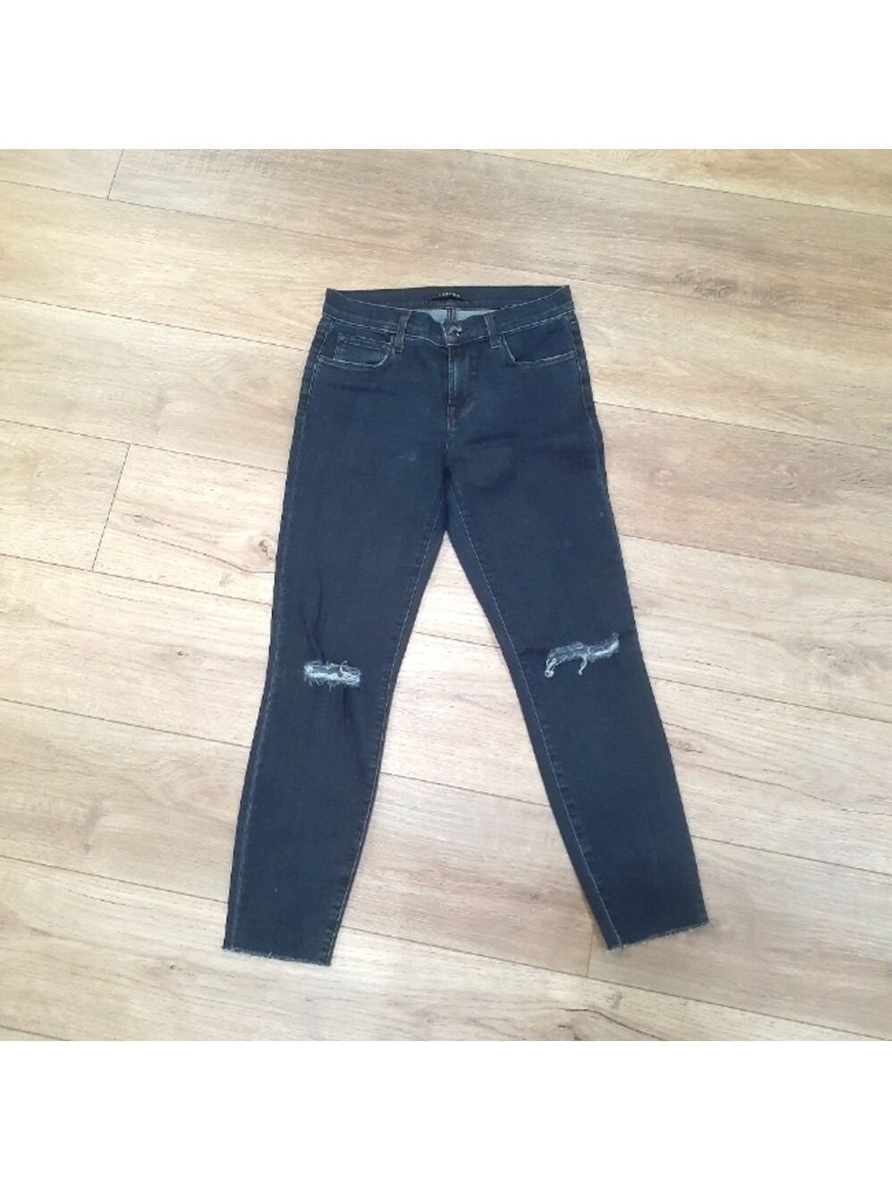 J Brand Skinny Distressed Capri in Dark Wash
